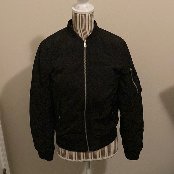 H&M jacket - Picture 1 of 3